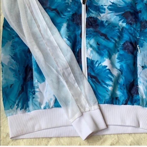 FABLETICS spring blue floral mesh sleeve zip light jacket - Picture 4 of 8